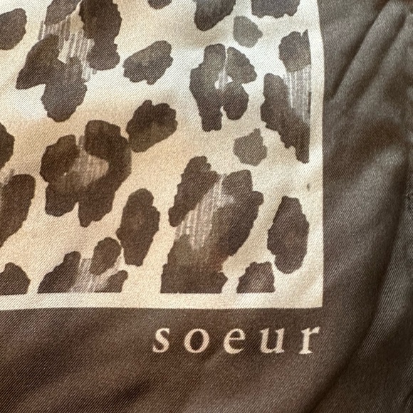 🇫🇷 Soeur Silk Square Scarf Leopard Print - Picture 1 of 4